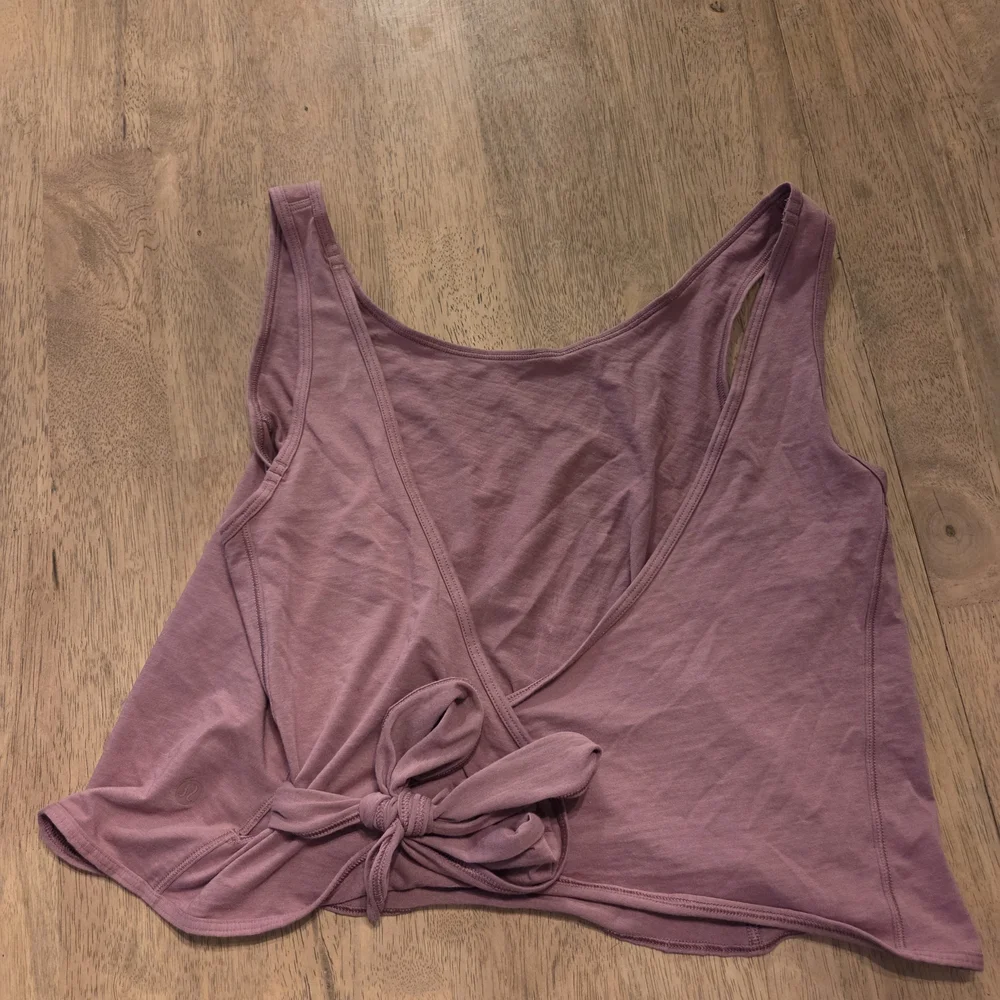 Lululemon‎ Tie Front Tank Size 8